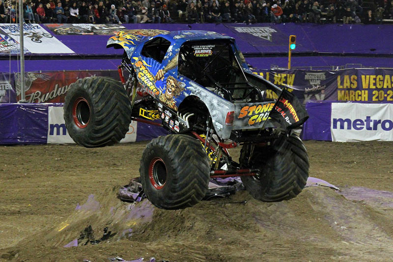 Monster Jam 2014  Lance Around Orlando