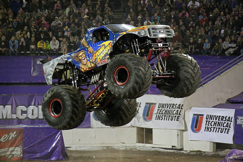 Monster Jam 2014  Lance Around Orlando